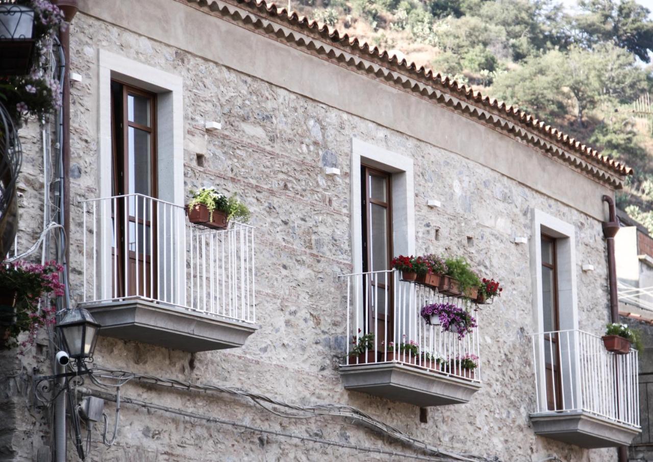 Due Sicilie Maison De Charme Casalvecchio Siculo Luaran gambar
