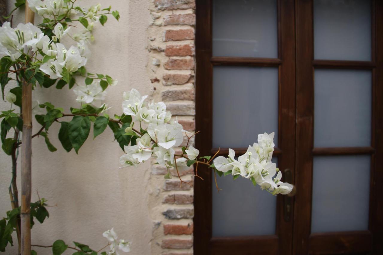 Due Sicilie Maison De Charme Casalvecchio Siculo Luaran gambar